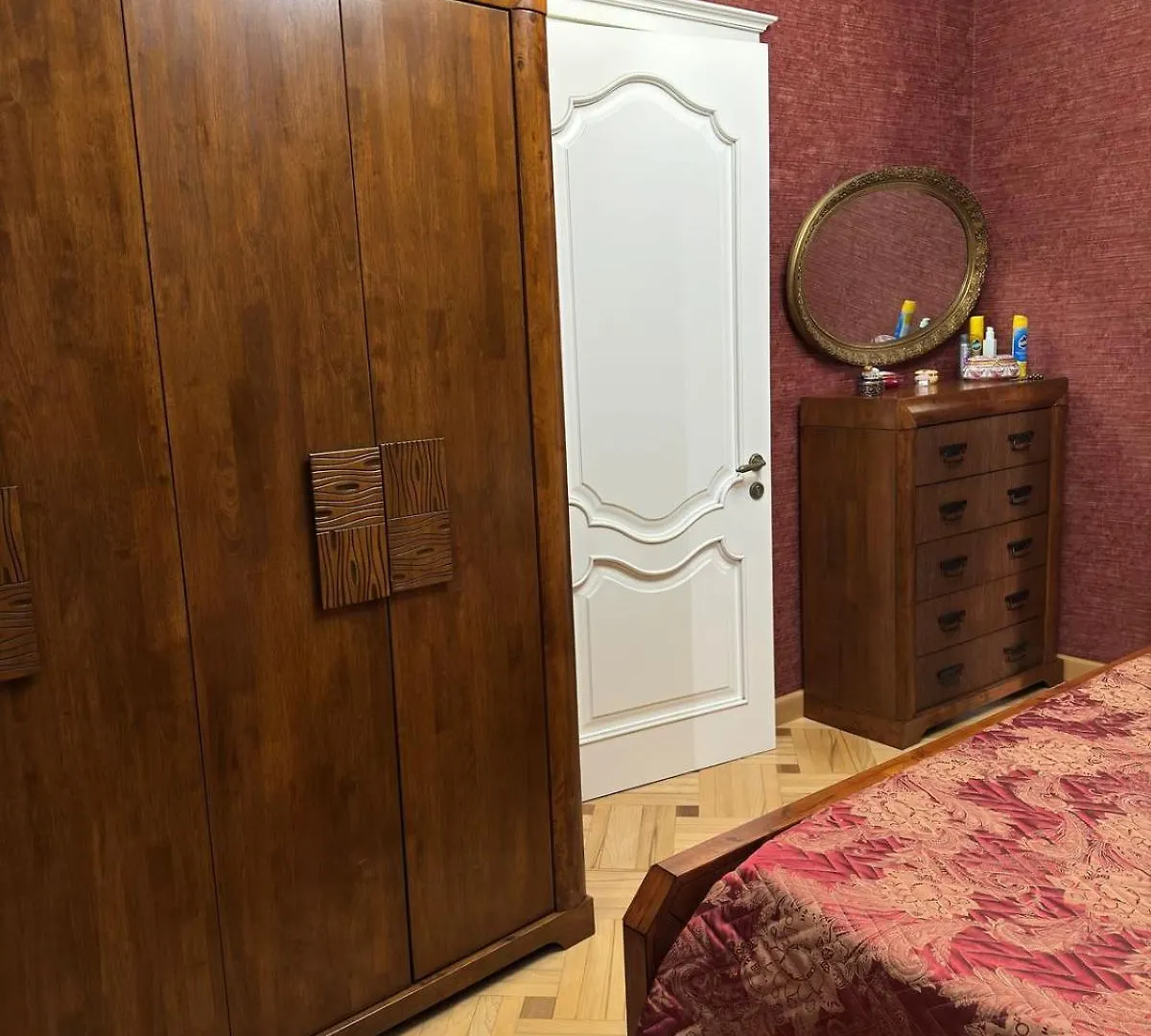 Apartamento Charming Private House Dolidze Tiflis Habitación en casa particular